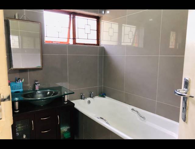 3 BEDROOM HOUSE FOR SALE IN HILLARY